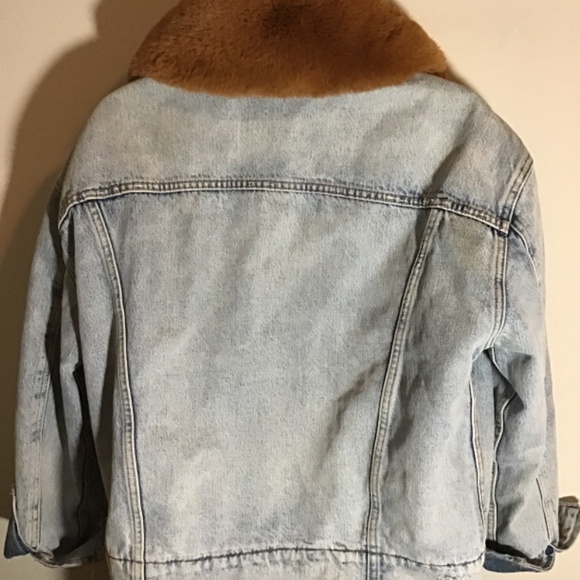 😎Levi’s faux fur collar jacket, size small, distressed, great cond. see photos - Picture 4 of 6